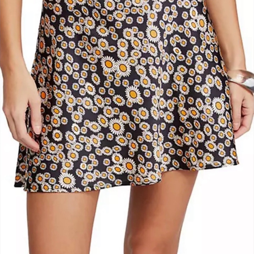 Free People Phoebe Daisy Floral Mini Skirt Black Size 4